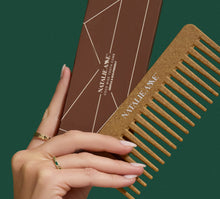 Load image into Gallery viewer, NATALIE ANNE
WIDE TOOTH COCO COMB
